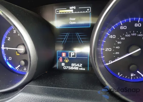 2018 Subaru Outback 2.5I Limited z USA, uszkodzony, nr VIN 4S4BSANC6J3272155